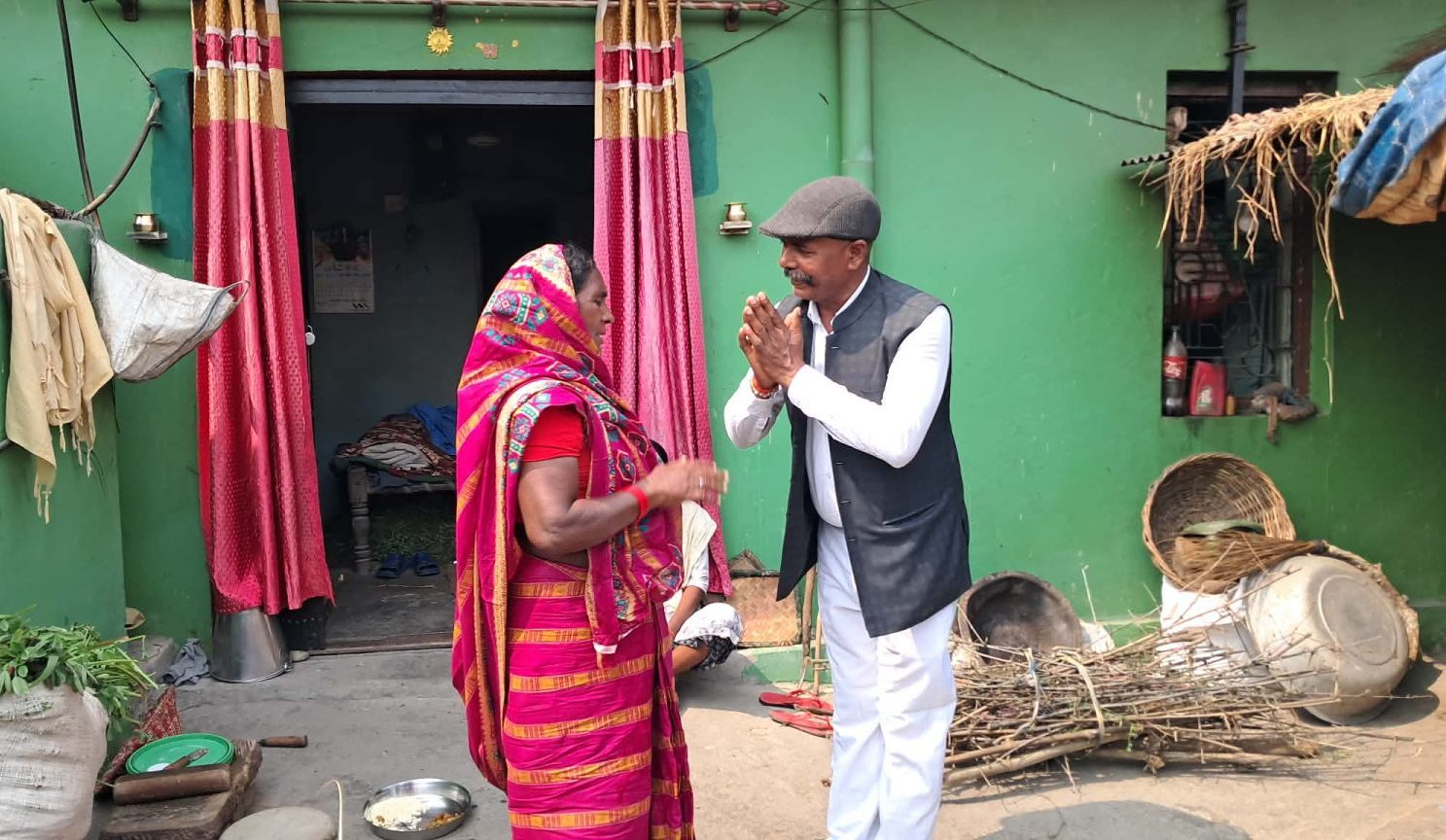 आन्दोलनको पृष्ठभूमि र विकासको अठोटसहित महेन्द्र यादव घरदैलो अभियानमा